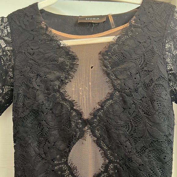 Stroria lace dress - Picture 2 of 4